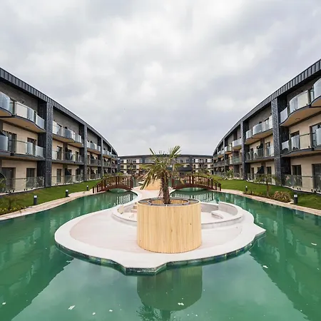 Lara Breeze Kundu Kanyon Apartment *