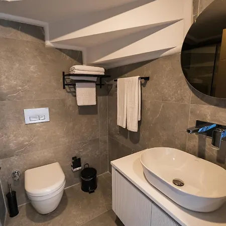 Lara Breeze Kundu Kanyon * Antalya